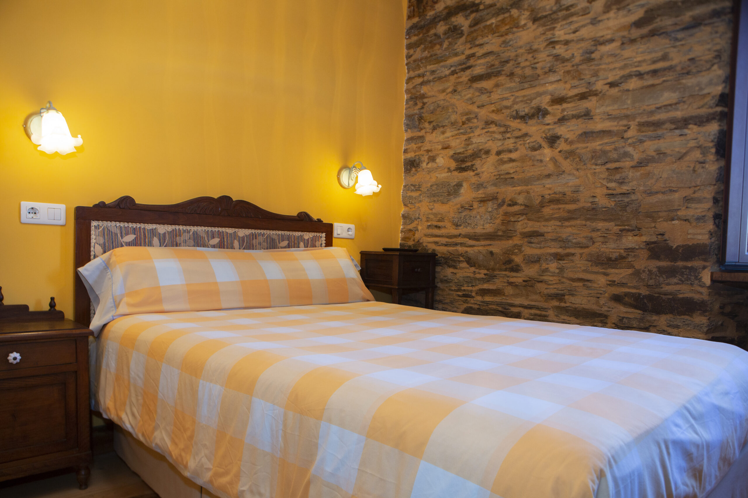 HABITACION NARANJA 3